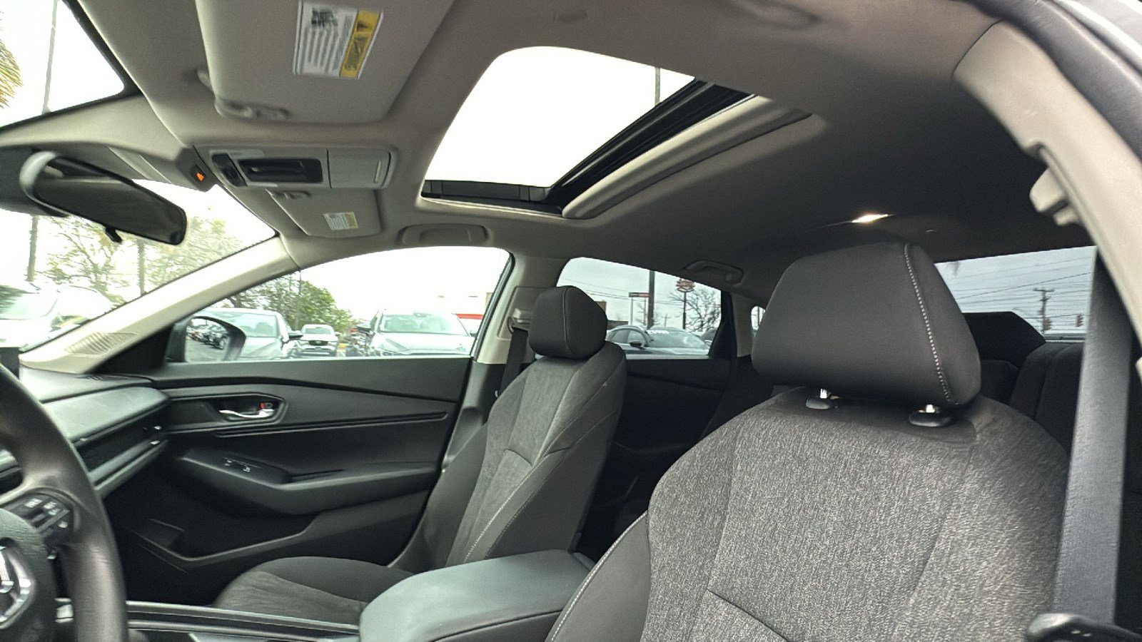 Used 2025 Honda Accord SE image 15