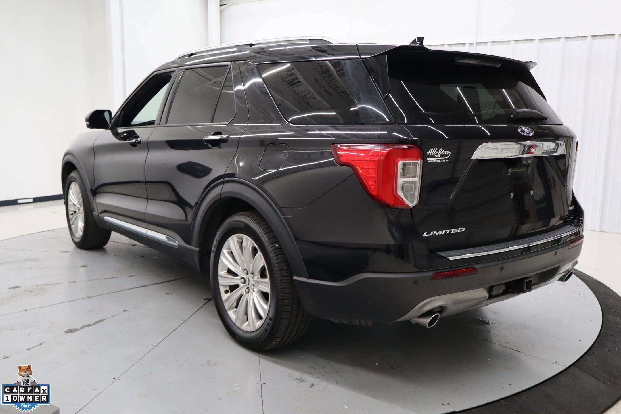 Used 2020 Ford Explorer Limited w/ Class III Trailer Tow Package image 8