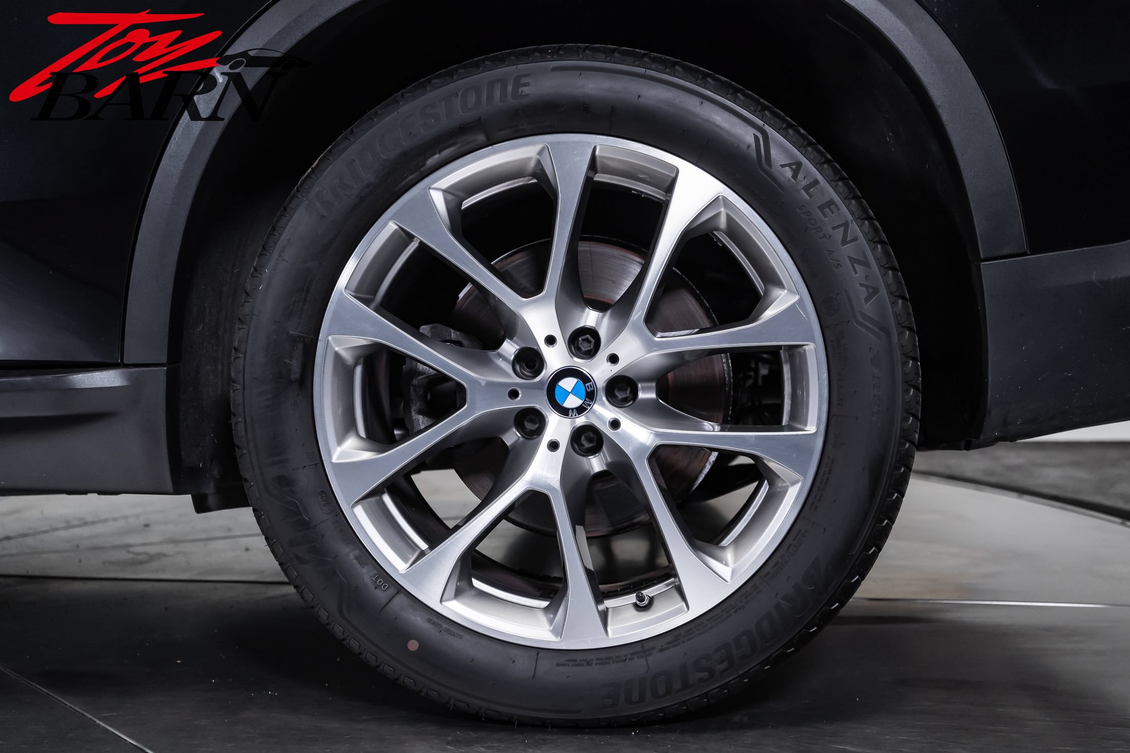 Used 2024 BMW X5 xDrive40i w/ Premium Package AWD/4WD image 16