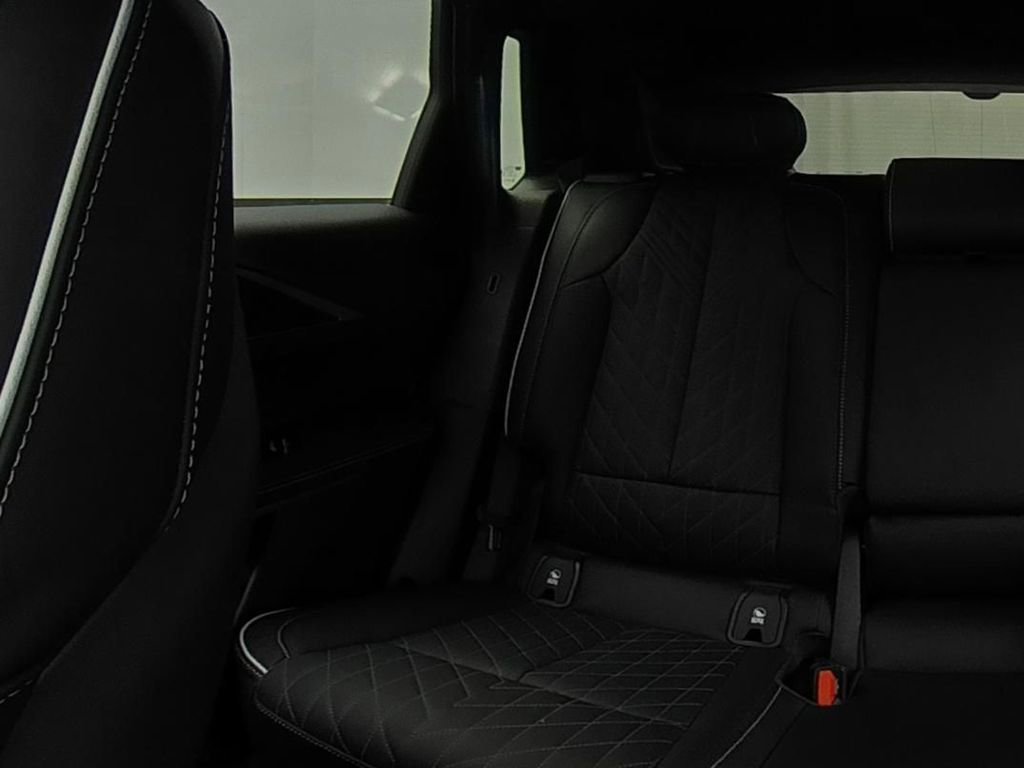New 2026 Cadillac Lyriq V w/ LPO, Floor Liner Package AWD/4WD image 16
