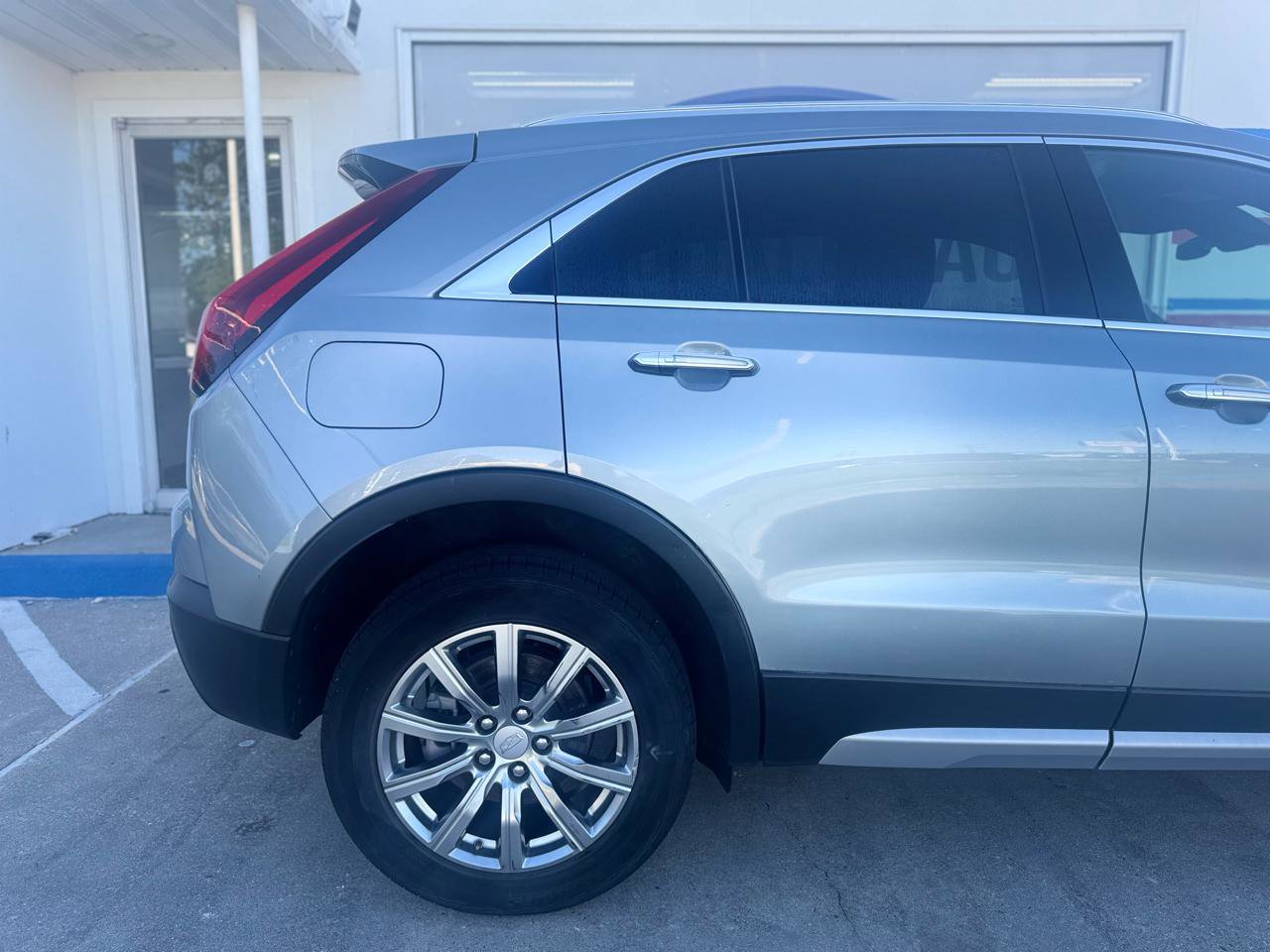 Used 2023 Cadillac XT4 Premium Luxury image 24