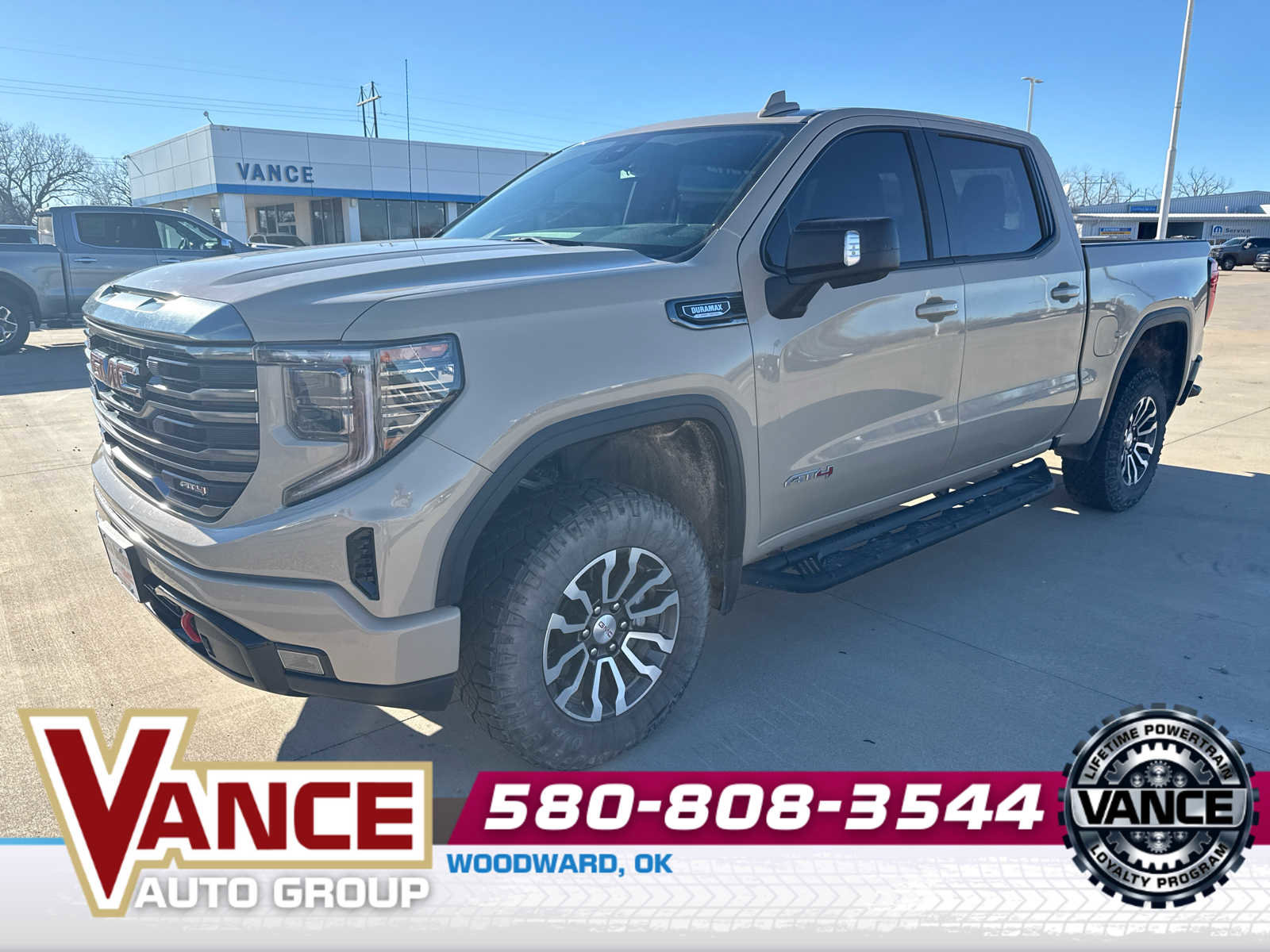 Used 2022 GMC Sierra 1500 AT4 image 1