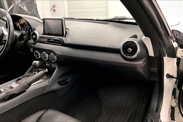 Used 2016 MAZDA MX-5 Miata Grand Touring RWD image 19