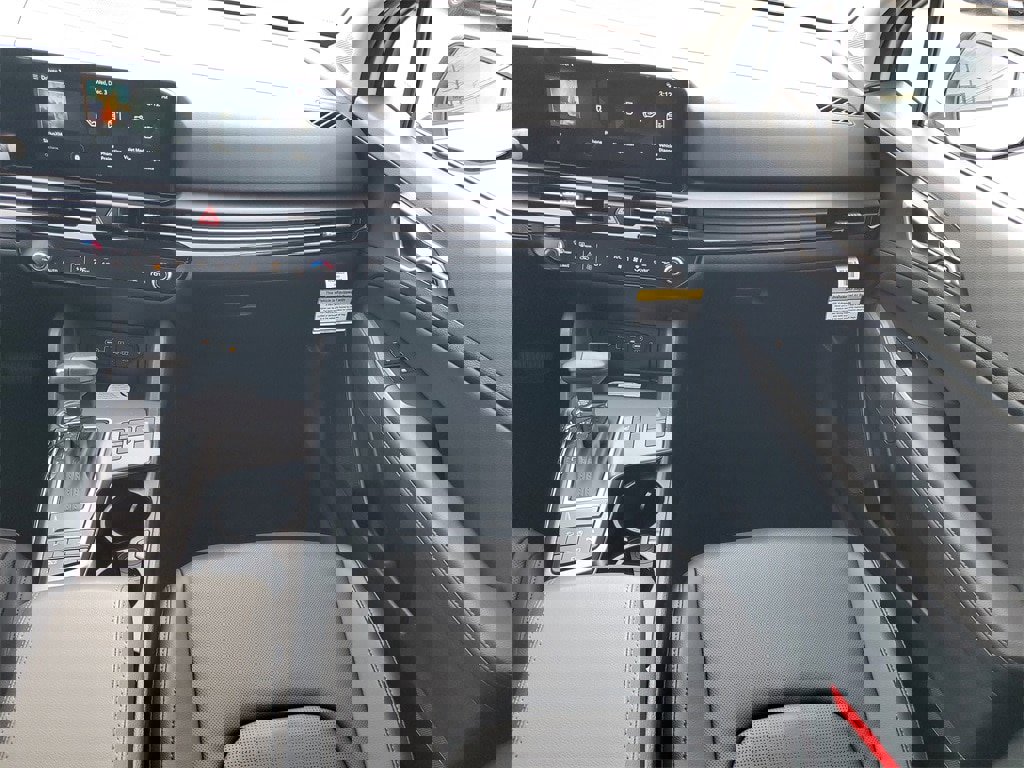 New 2026 Kia Sportage EX image 26