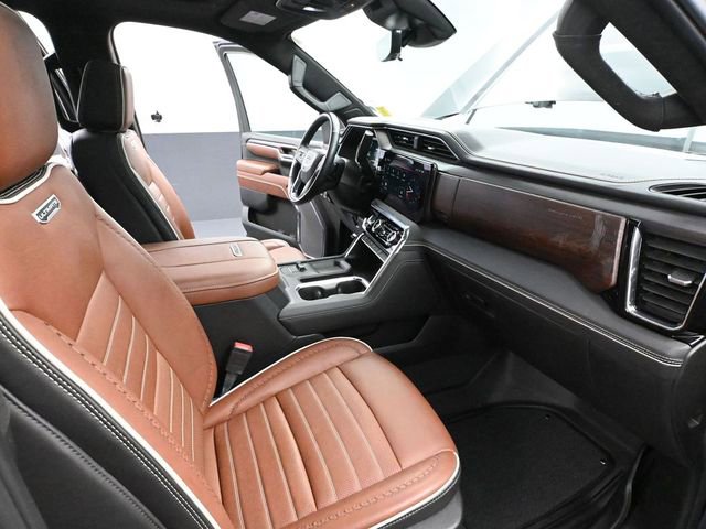 Used 2024 GMC Sierra 3500 Denali Ultimate image 58