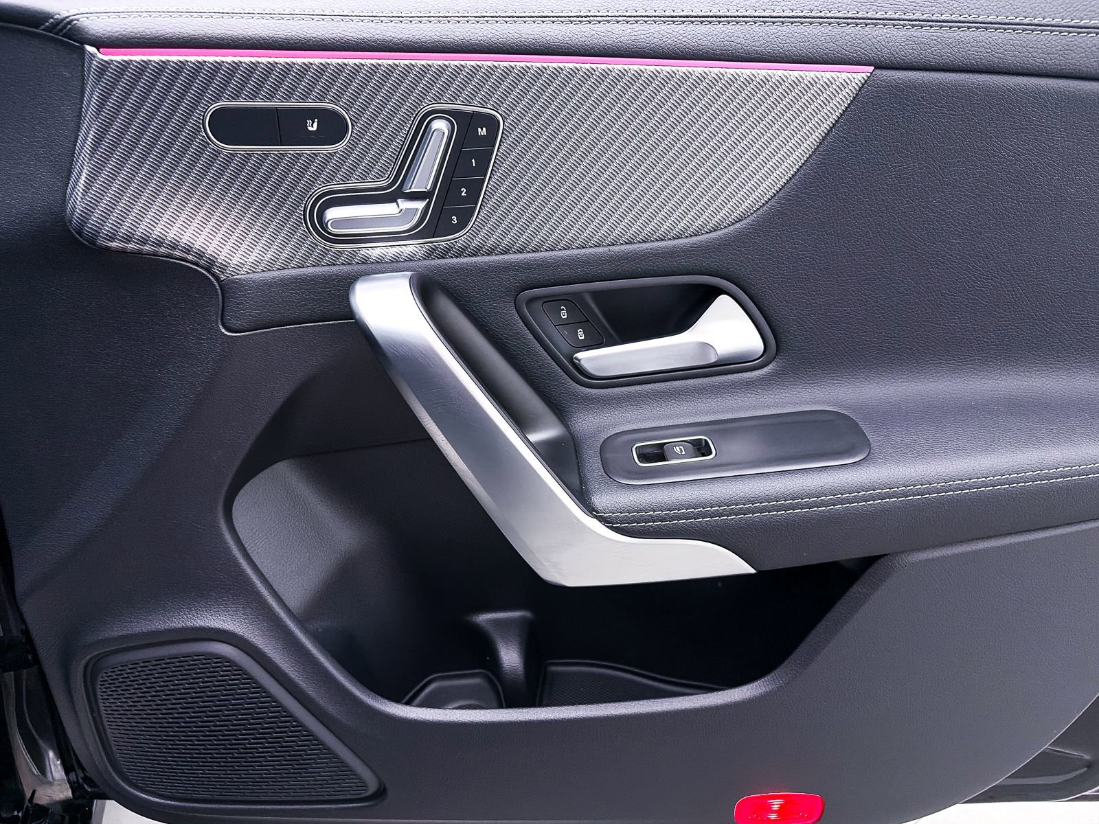 Used 2024 Mercedes-Benz CLA 250 4MATIC image 34