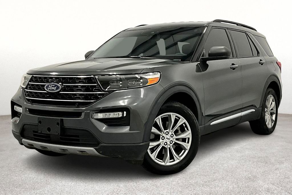 Used 2020 Ford Explorer XLT w/ Equipment Group 202A image 13