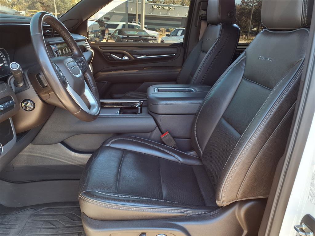 Used 2021 GMC Yukon XL Denali image 14