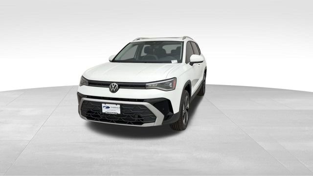 Used 2025 Volkswagen Taos SE image 8