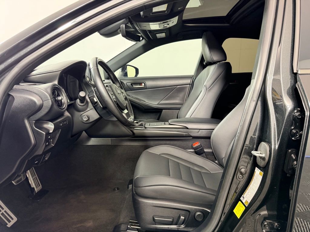 Used 2024 Lexus IS 500 image 23