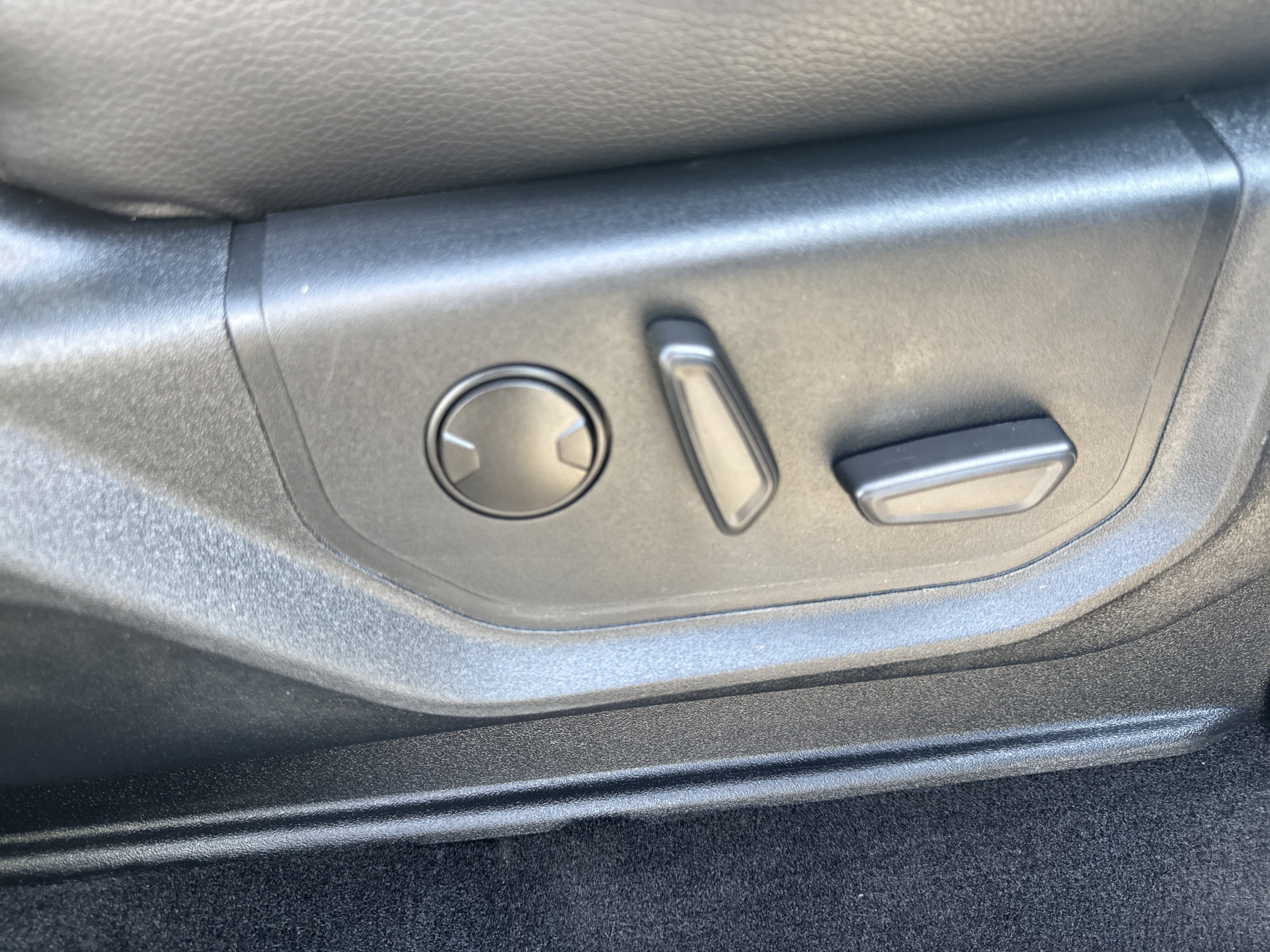 Certified 2021 Ford Expedition Max XLT image 16