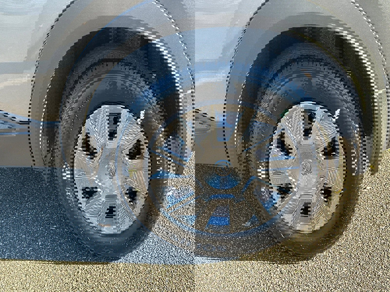 New 2026 Nissan Kicks S image 19