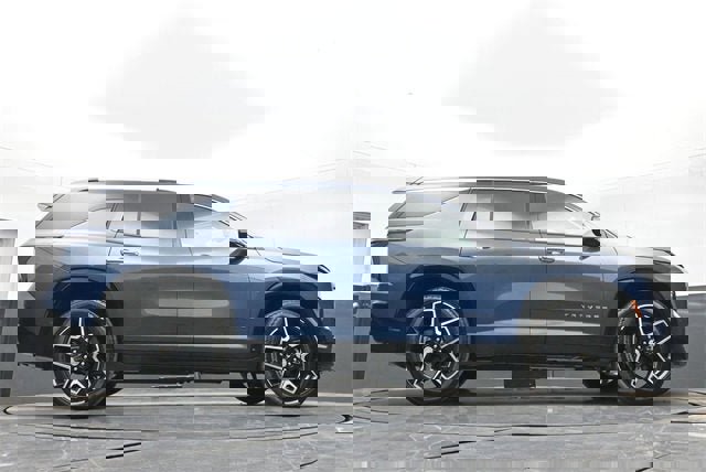 New 2026 Chevrolet Traverse High Country w/ LPO, Floor Liner Package image 55