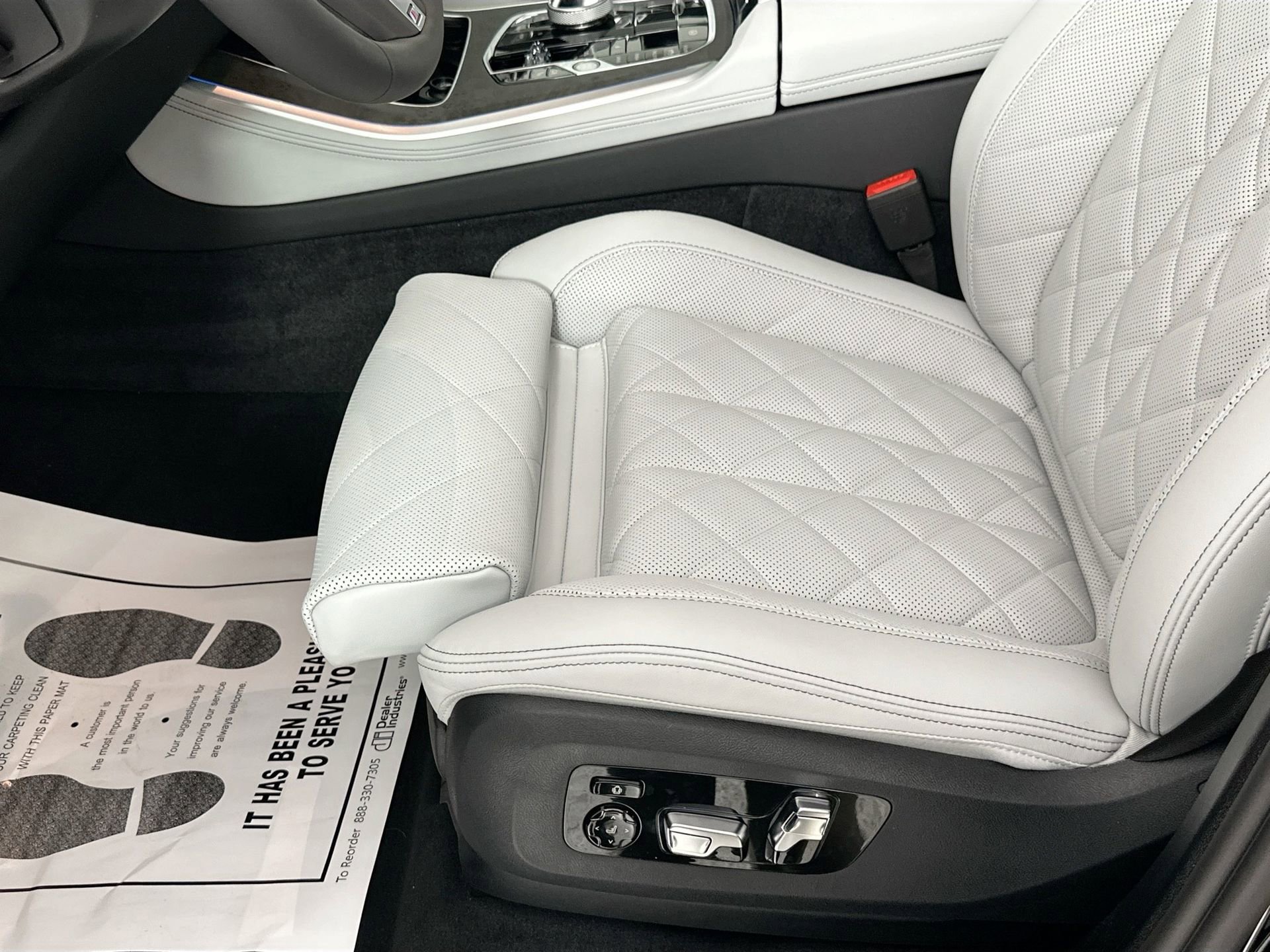 New 2026 BMW X5 xDrive50e image 20