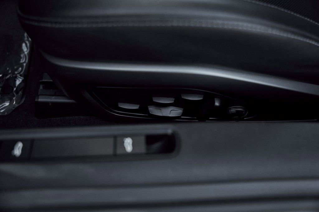 Used 2021 Porsche 911 Turbo S AWD/4WD image 32