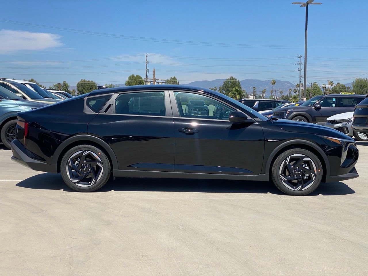 New 2026 Kia K4 EX image 2