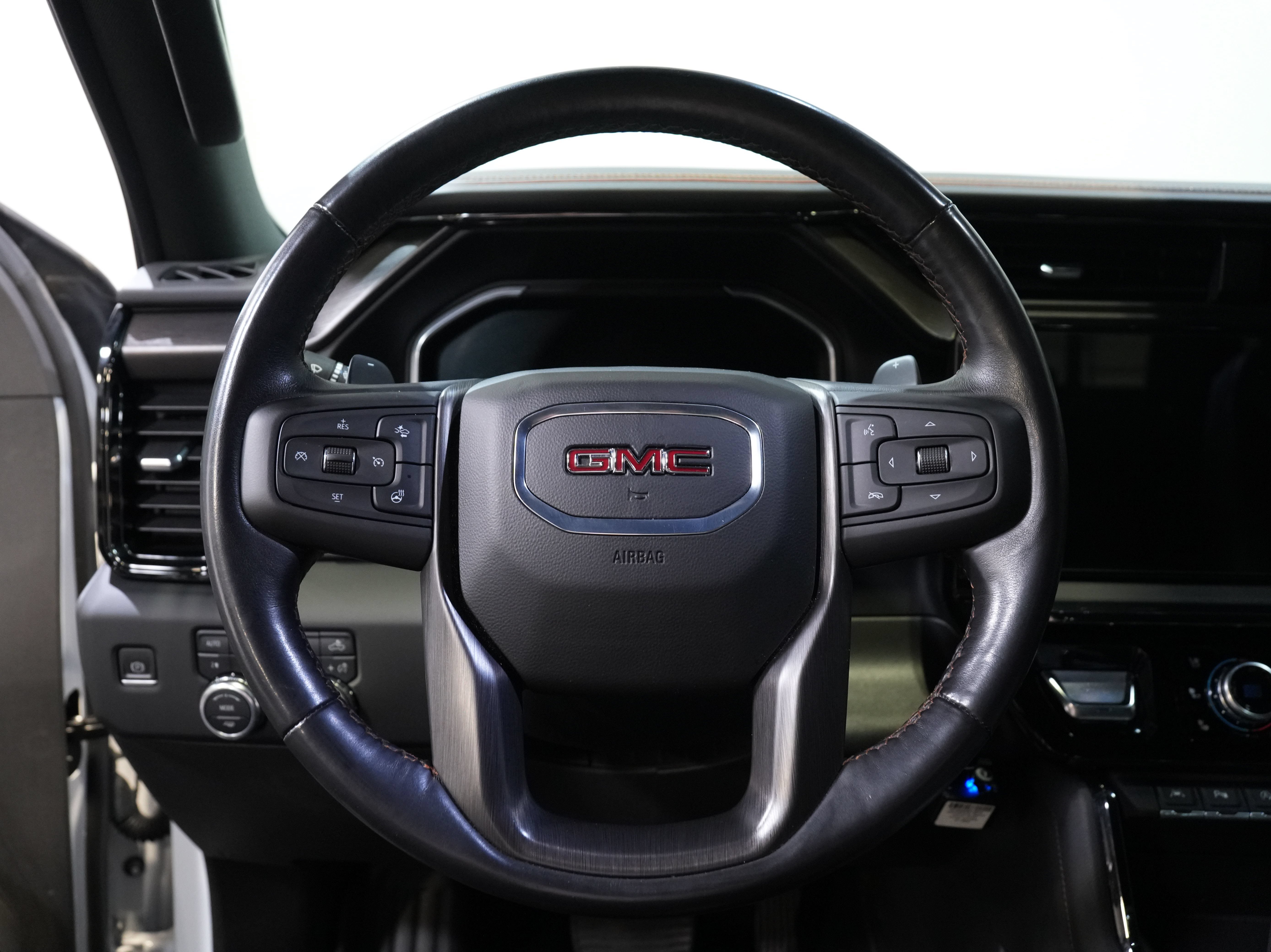 Used 2022 GMC Sierra 1500 AT4 w/ AT4 Premium Package AWD/4WD image 41