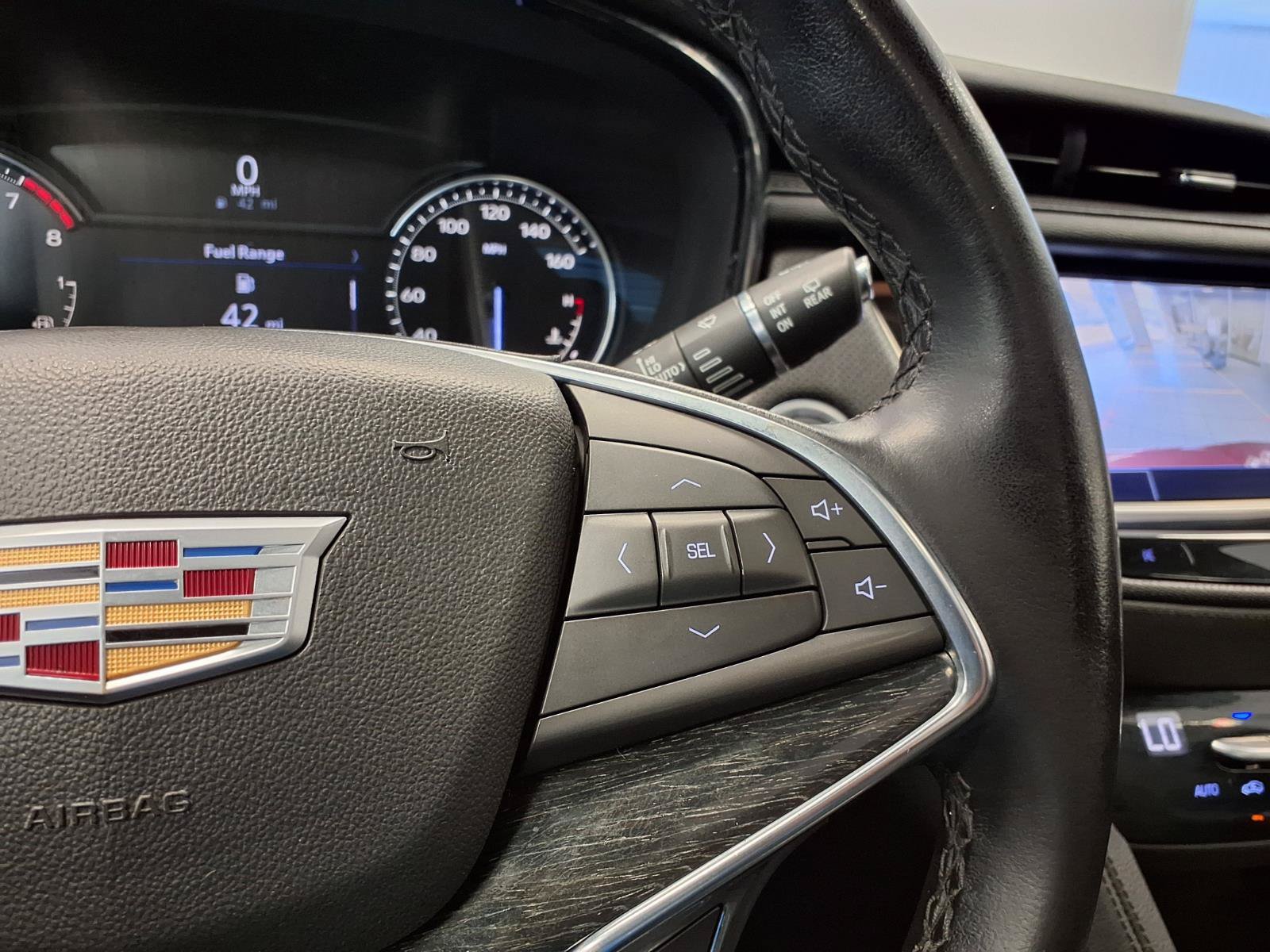 Used 2021 Cadillac XT5 Premium Luxury FWD image 28