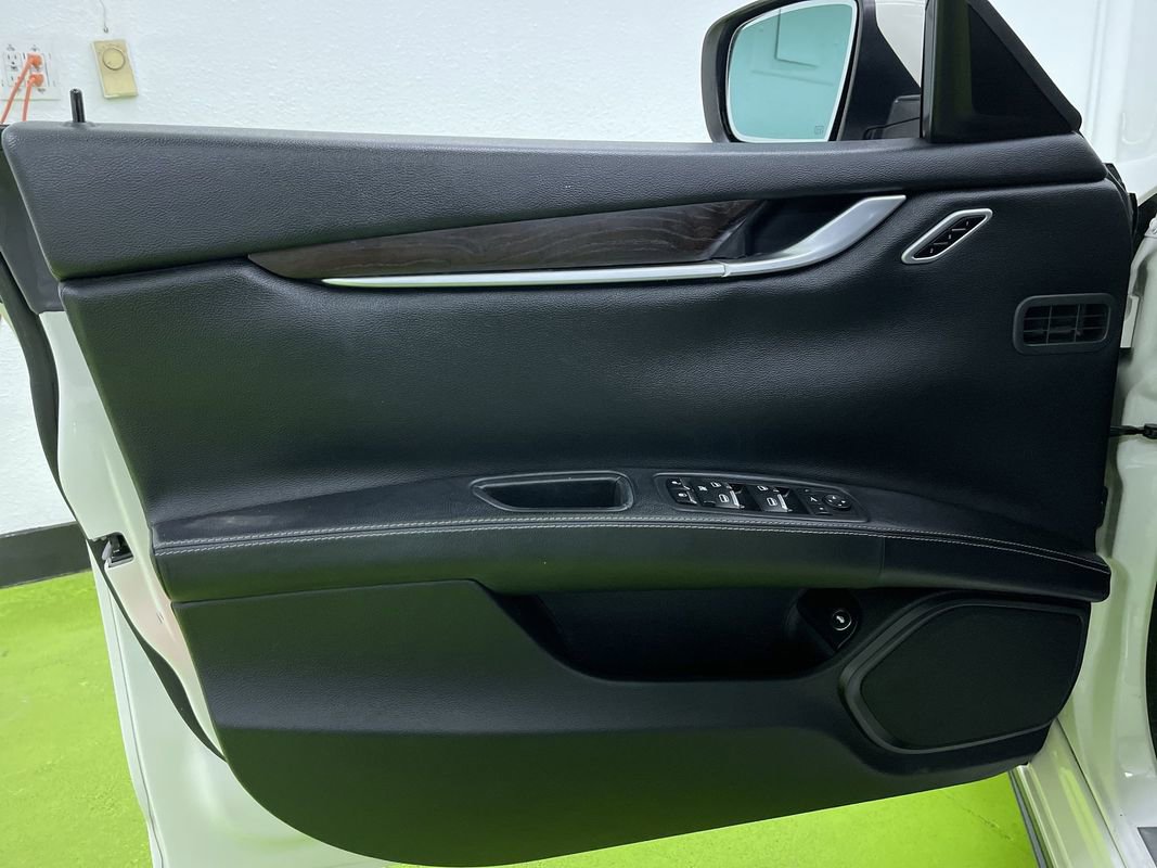 Used 2015 Maserati Ghibli S Q4 image 17