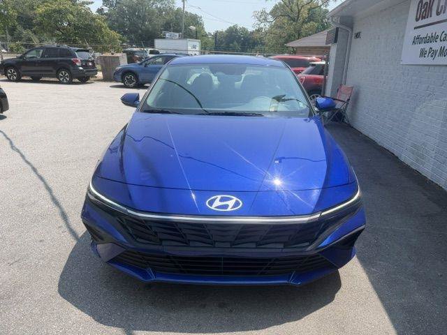 Used 2024 Hyundai Elantra SEL FWD image 3