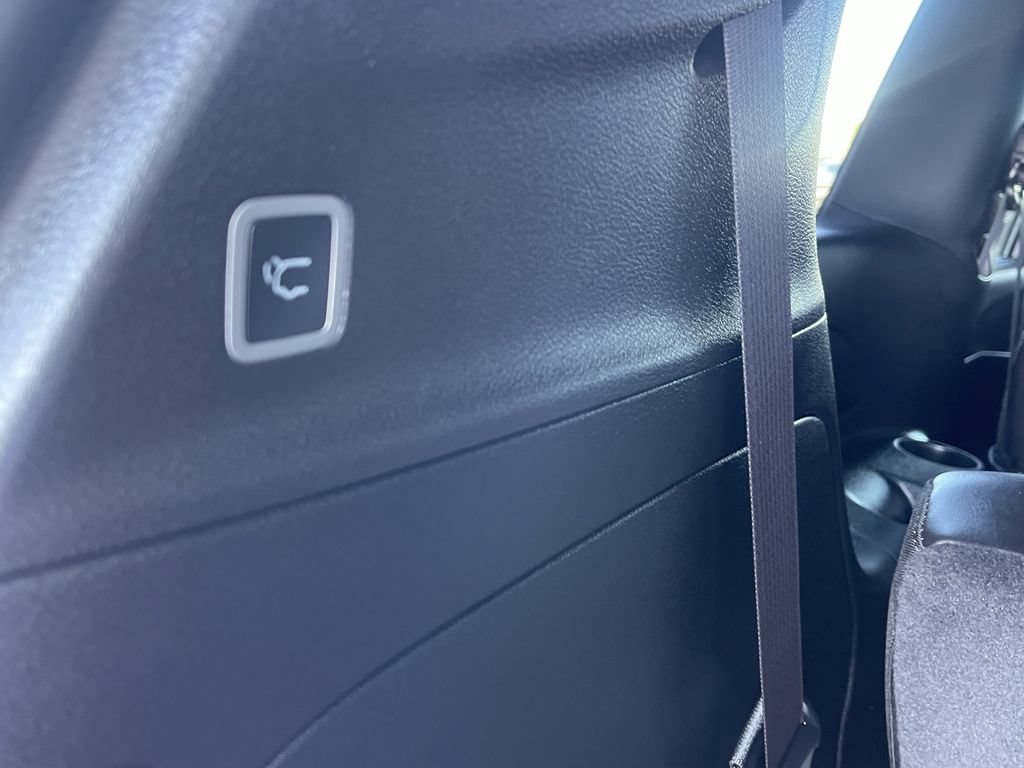 New 2026 Chrysler Pacifica Select FWD image 28