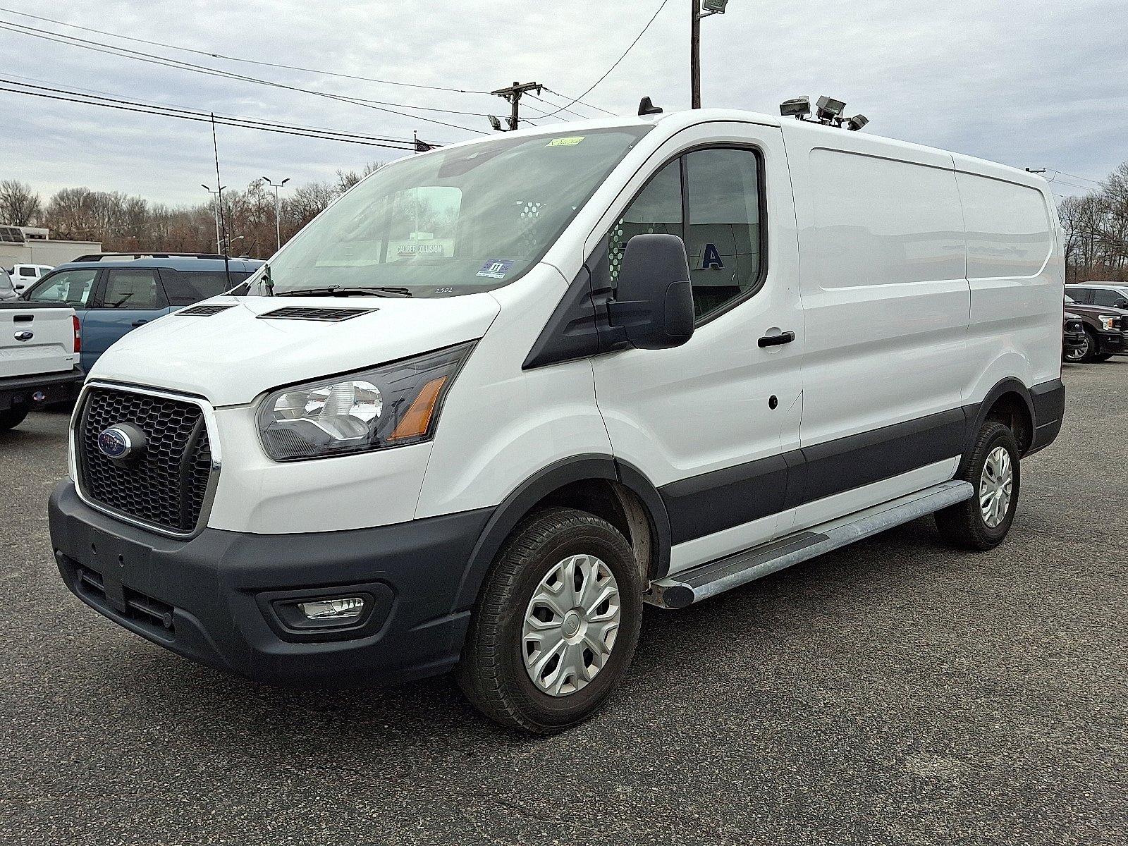 Certified 2023 Ford Transit 250 Low Roof w/ Exterior Upgrade Package RWD image 3