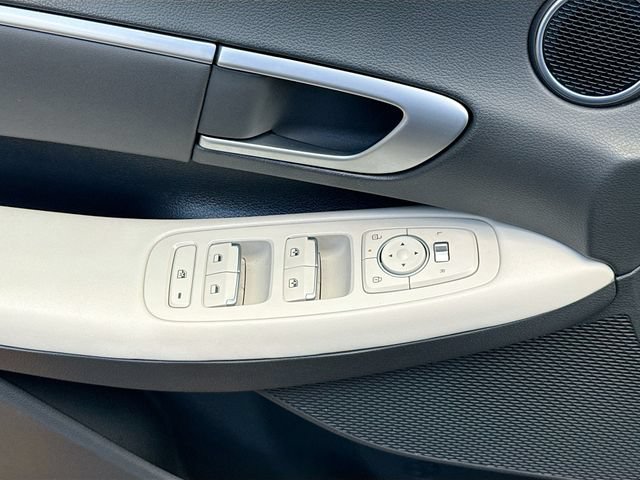 Certified 2024 Hyundai Sonata SEL FWD image 17