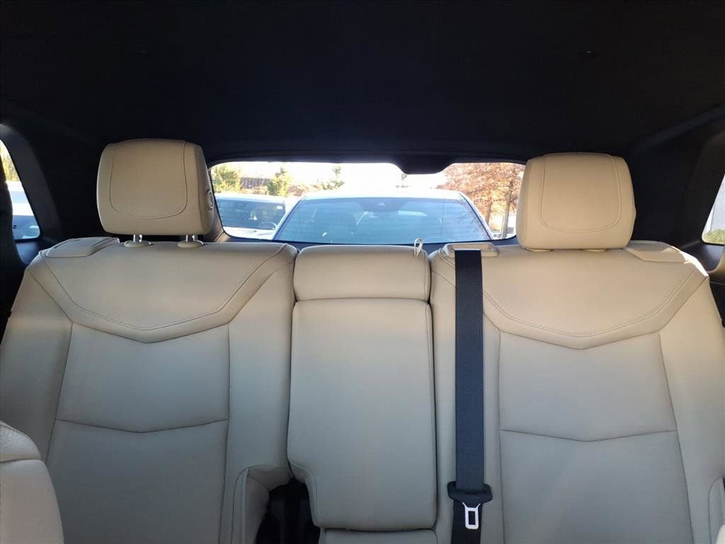 Used 2019 Cadillac XT5 FWD image 23