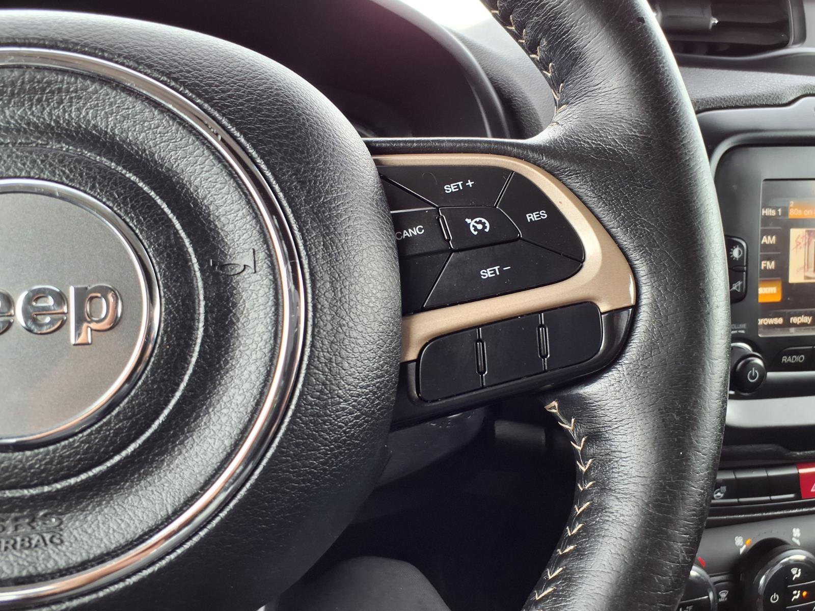 Used 2016 Jeep Renegade Limited FWD image 19