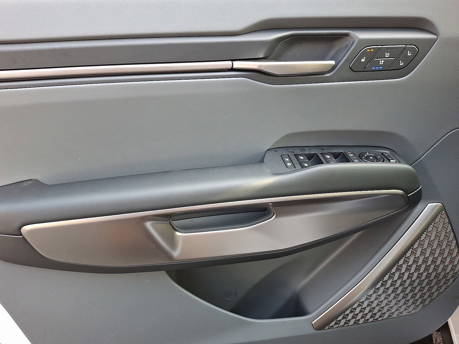 New 2026 Kia EV9 Wind image 5