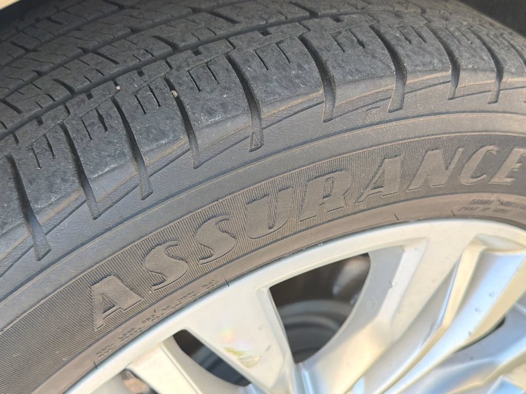 Used 2019 Cadillac XT5 Premium Luxury AWD/4WD image 31