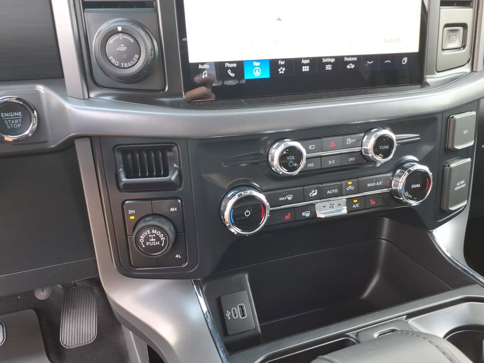 New 2026 Ford F150 XLT w/ Equipment Group 302A MID image 15