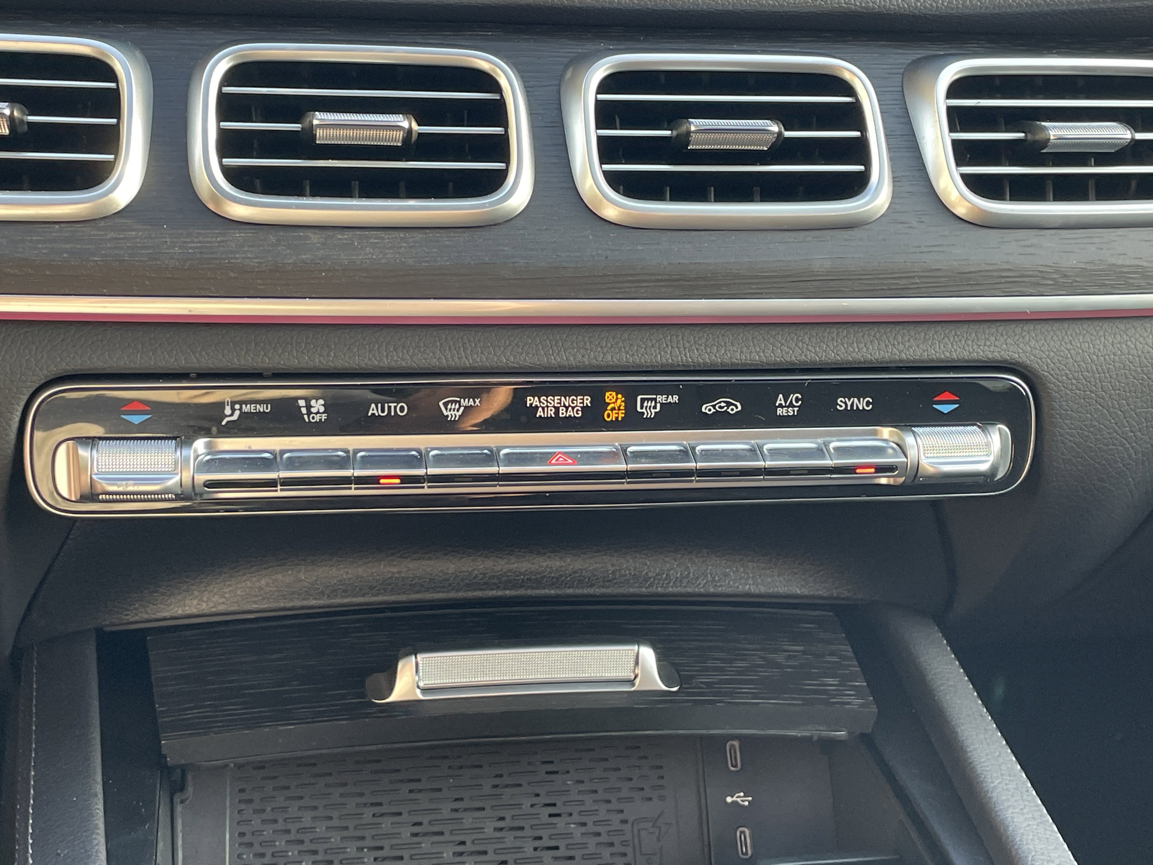 Certified 2025 Mercedes-Benz GLE 450 4MATIC image 33