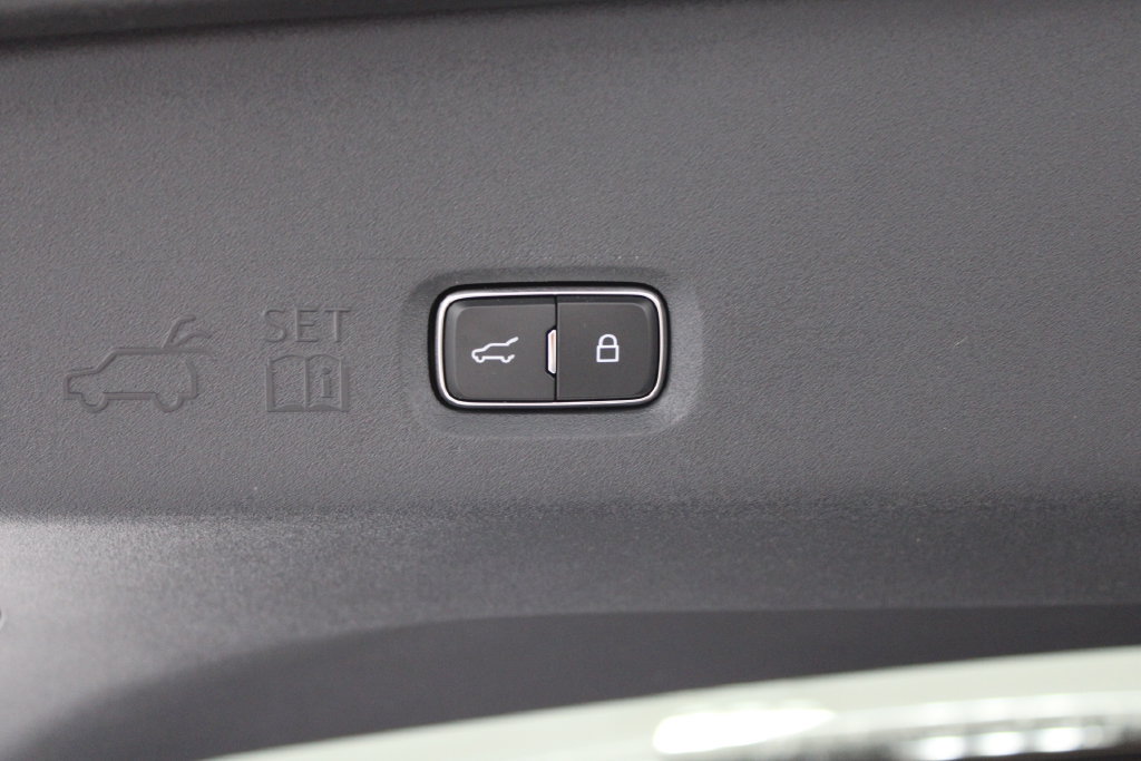 New 2026 Lincoln Navigator Reserve w/ Jet Appearance Package AWD/4WD image 16