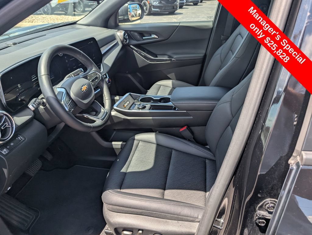 Used 2026 Chevrolet Equinox LT w/ Convenience Package II FWD image 13