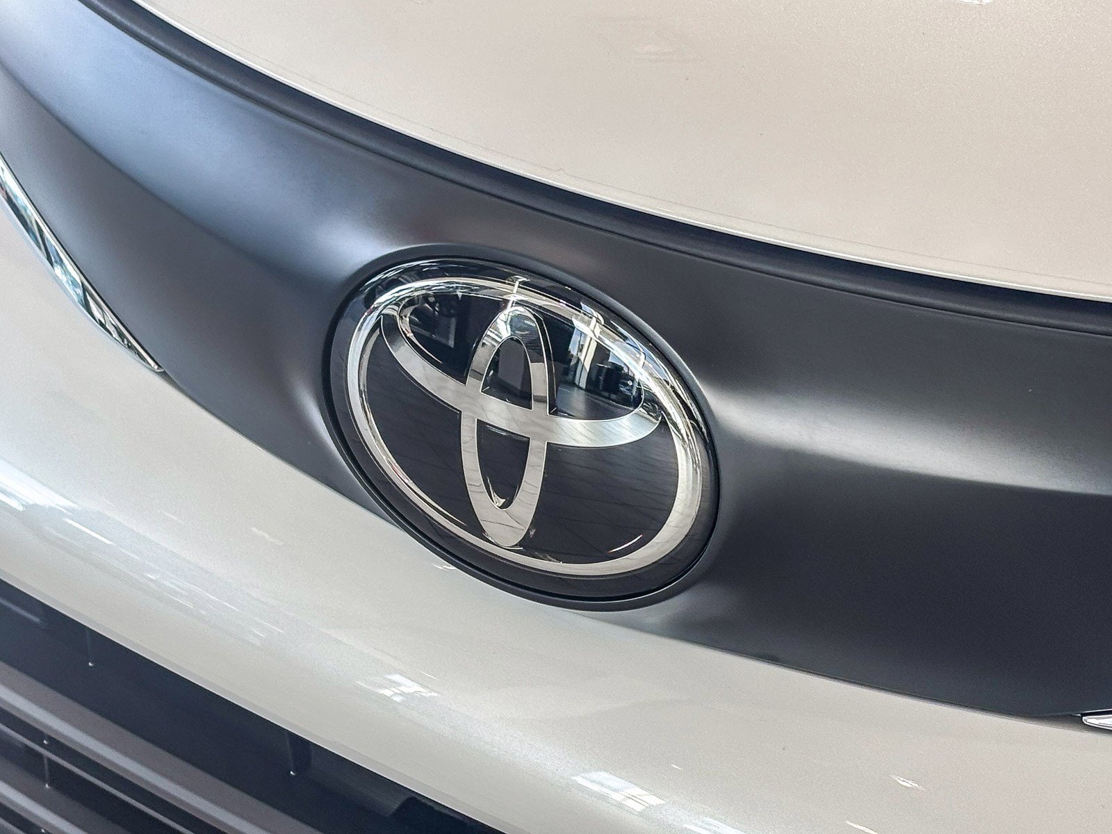 New 2026 Toyota Sienna XLE FWD image 10