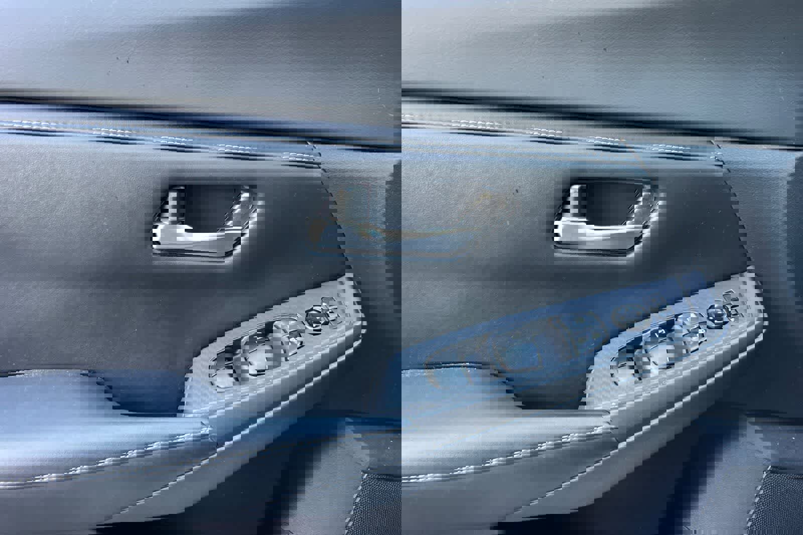 Used 2022 Nissan Sentra SV image 15