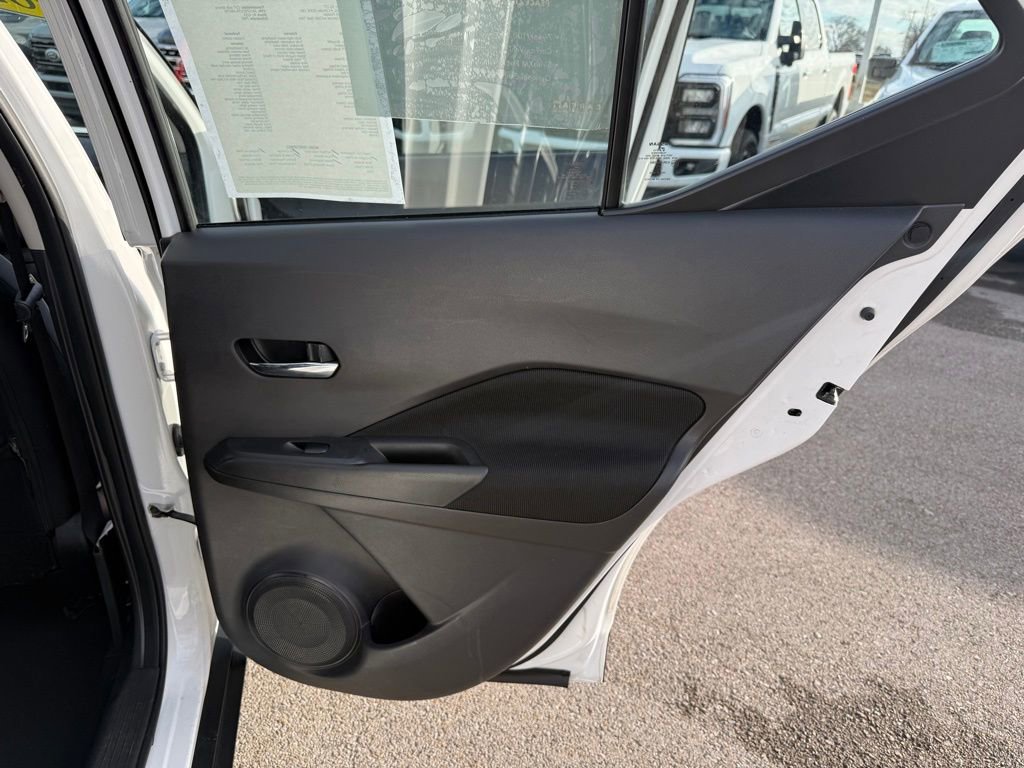 Used 2023 Nissan Kicks SV image 22