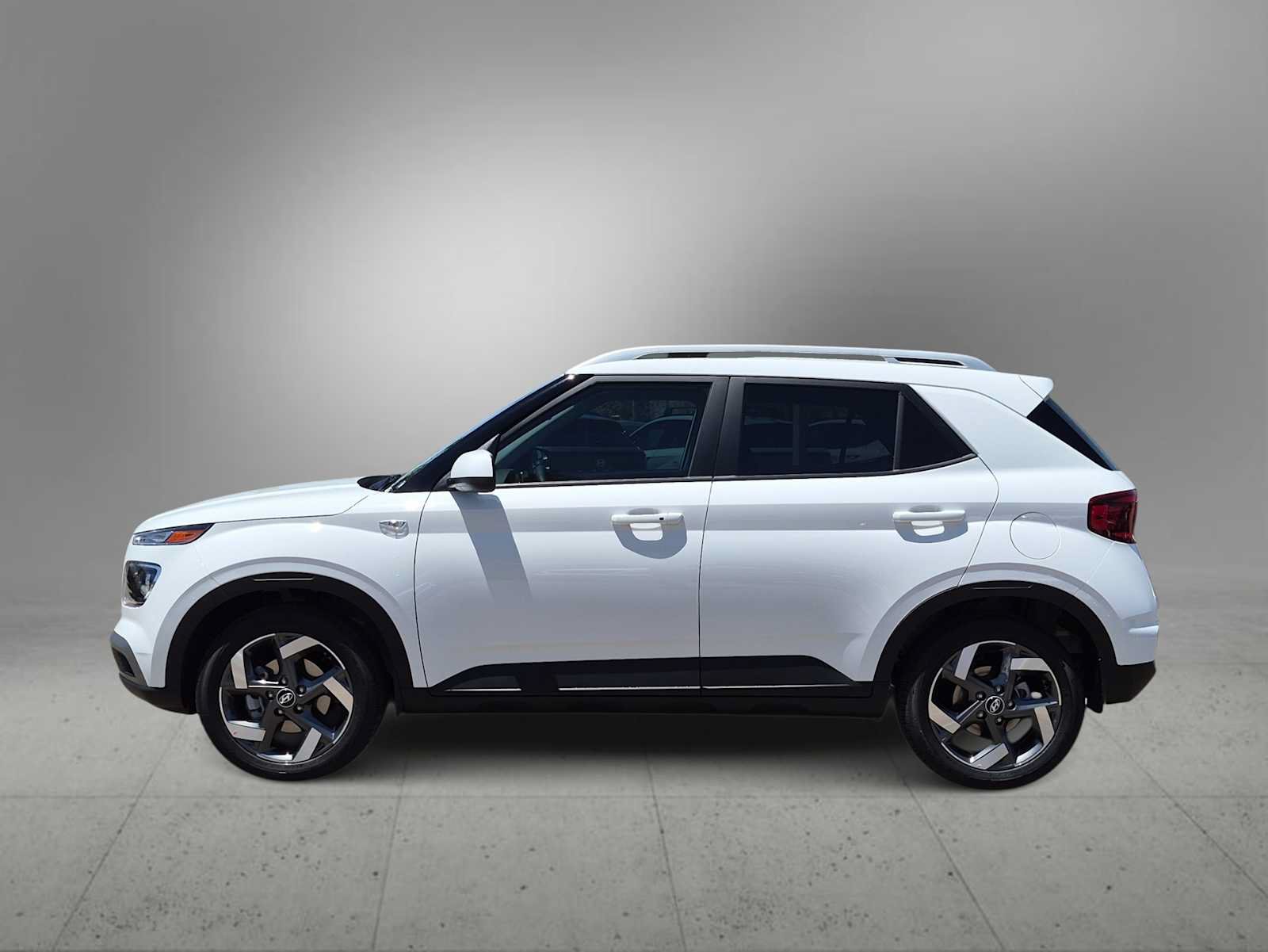 New 2026 Hyundai Venue SEL FWD image 5