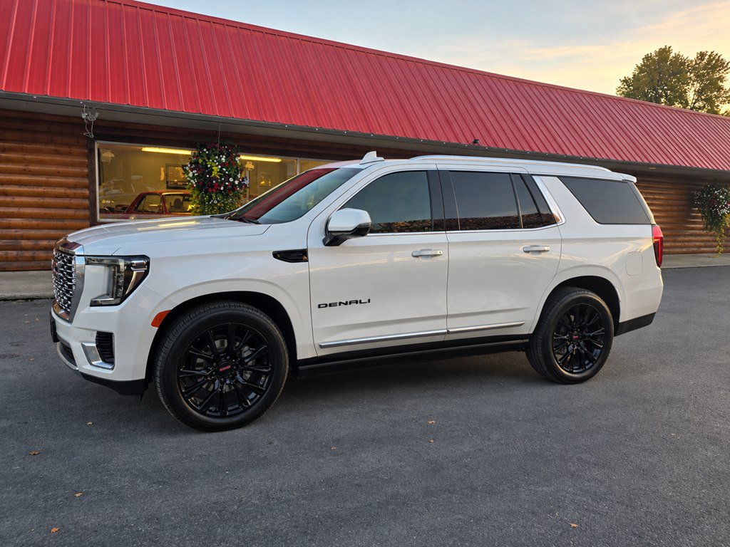 Used 2022 GMC Yukon Denali w/ Denali Reserve Package