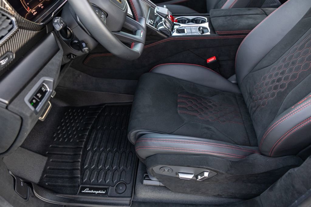 Used 2023 Lamborghini Urus Performante image 23