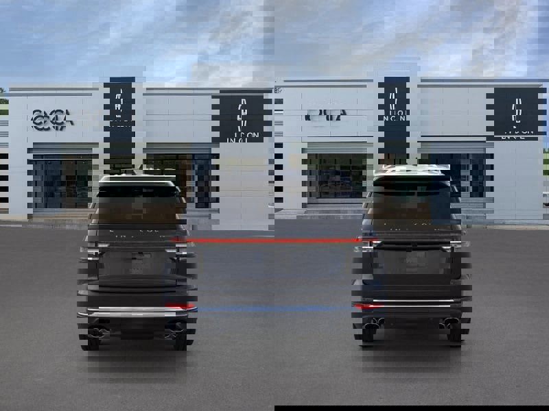 New 2026 Lincoln Aviator AWD image 5