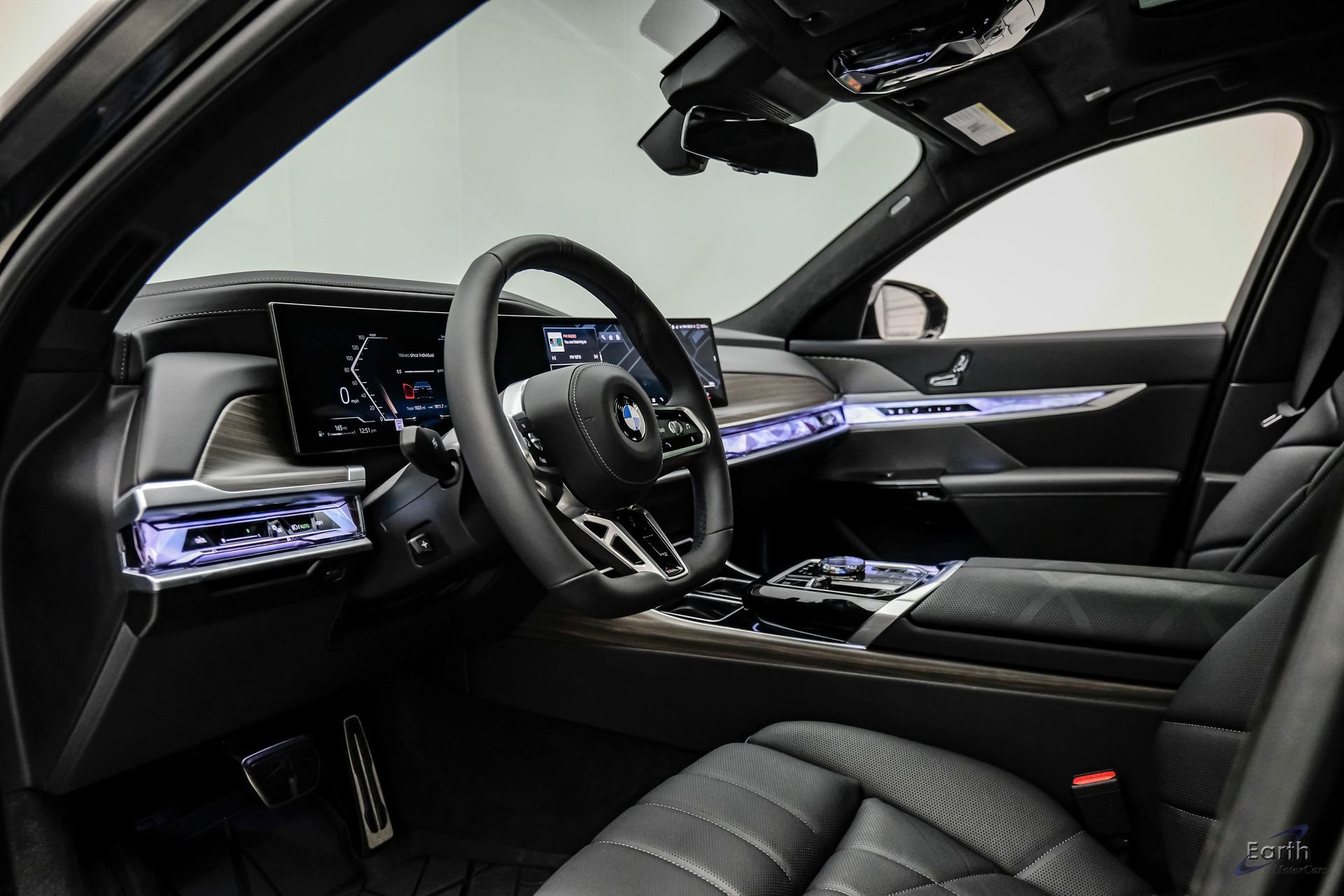 Used 2026 BMW 760i xDrive w/ Executive Package AWD/4WD image 35
