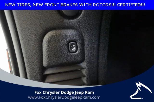 Certified 2022 Dodge Durango R/T w/ Blacktop Package image 15