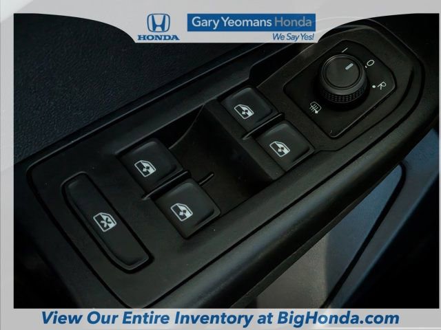 Used 2024 Volkswagen Taos SE image 23