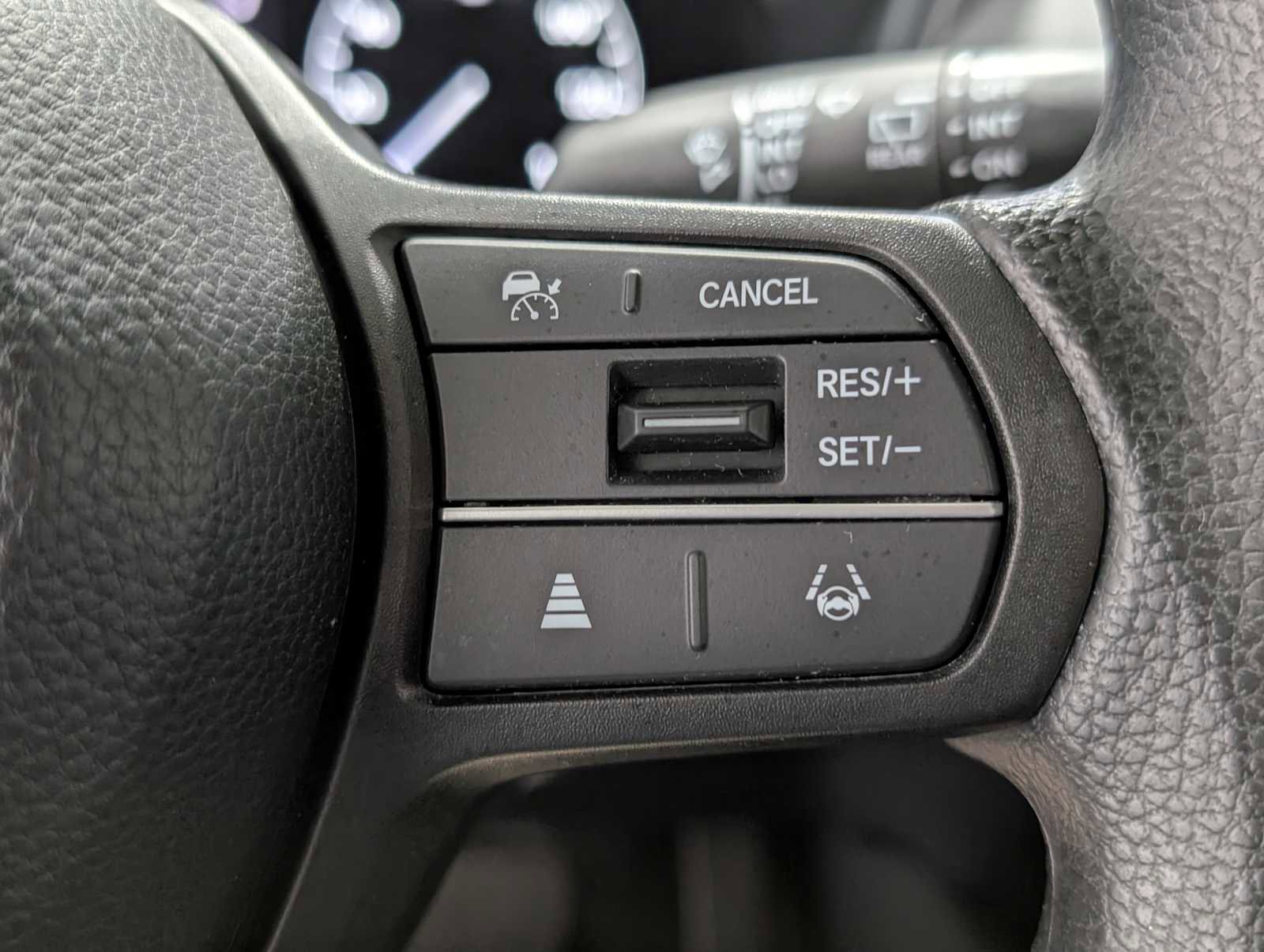 Certified 2023 Honda HR-V LX image 34