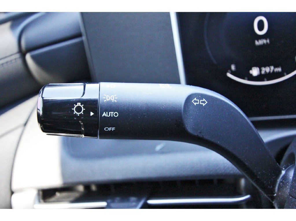 Used 2025 Hyundai Tucson SEL FWD image 17
