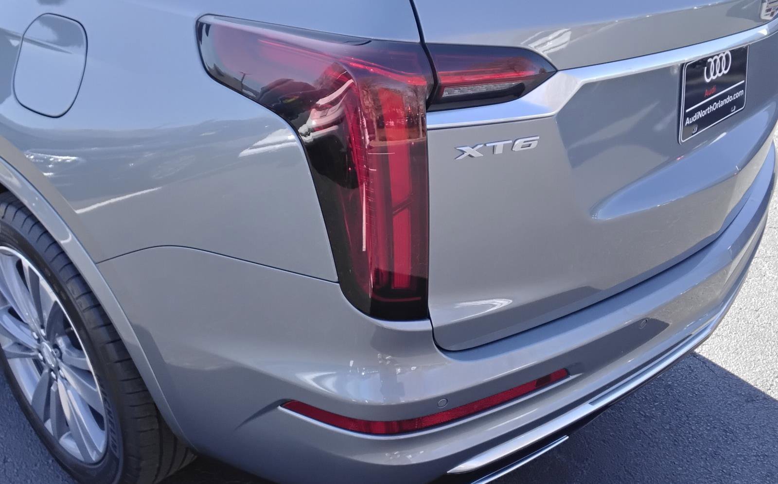 Used 2023 Cadillac XT6 Premium Luxury image 9