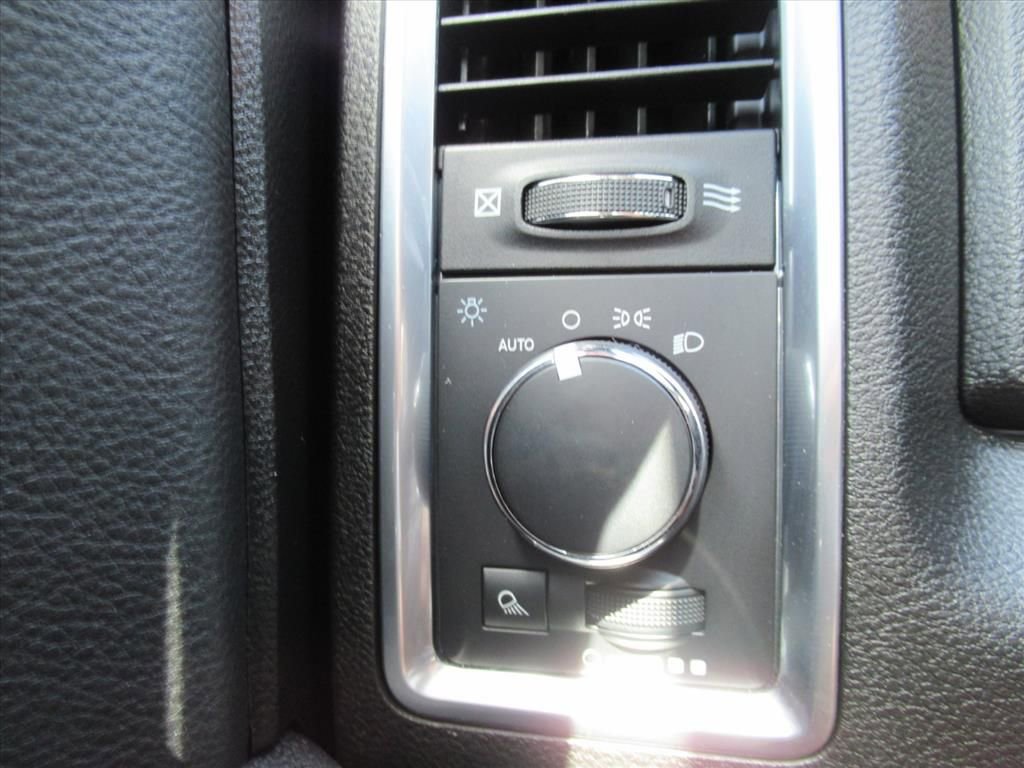 Used 2024 RAM 1500 Classic Warlock RWD image 20