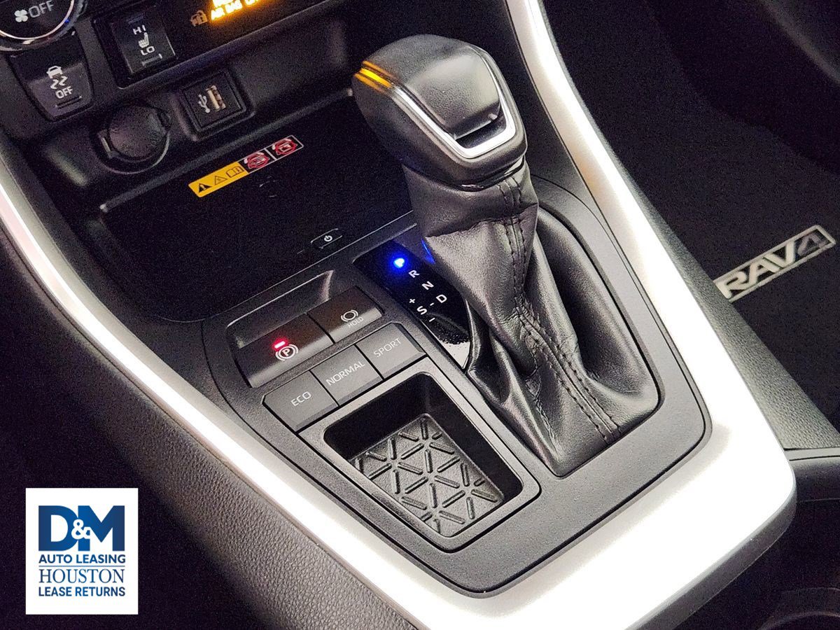 Used 2023 Toyota RAV4 XLE Premium FWD image 27